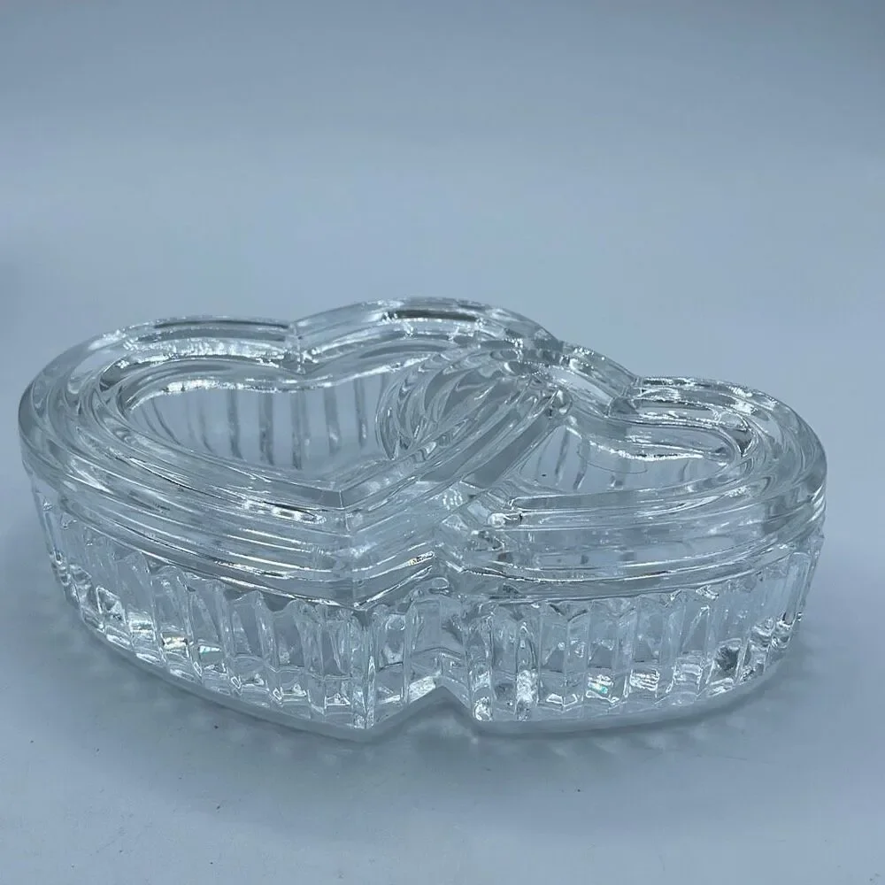 Cristal d’Arques  -Durand Two Hearts Crystal Trinket box.
